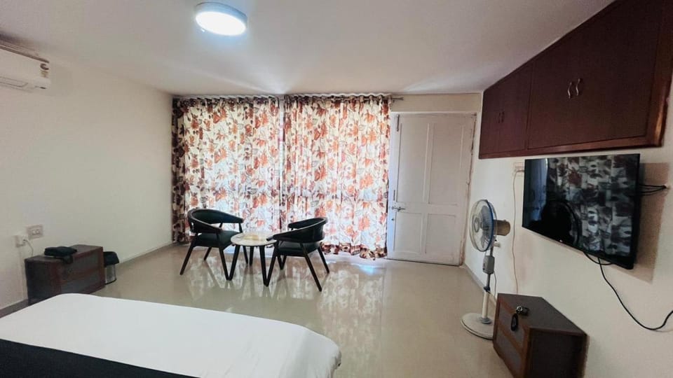 Hotel Sharna The Laxman Niwas 7 Room Private Villa Mount Abu Hotel in Gujarat