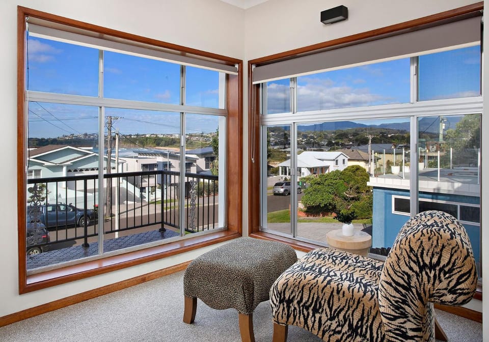 Beach House on Johnson, Kiama House in Kiama Downs