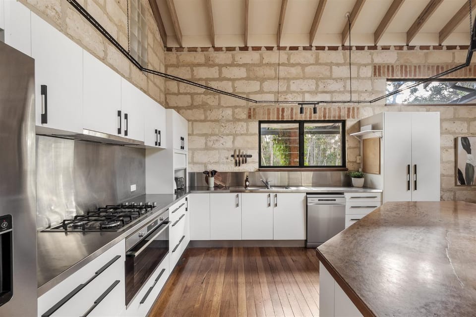dishwasher, microwave, oven, stove, kitchen