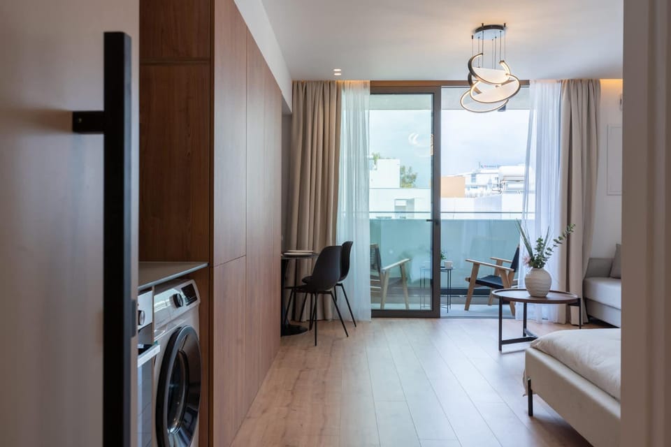 Central Studio Balcony And Gym In Limassol Apartment in Limassol City