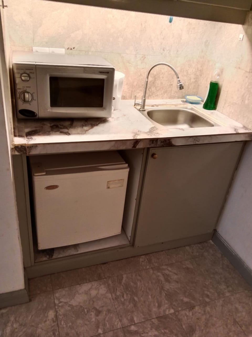 Kitchen or kitchenette