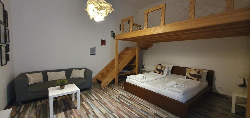 Astoria Hideout Apartment in Budapest