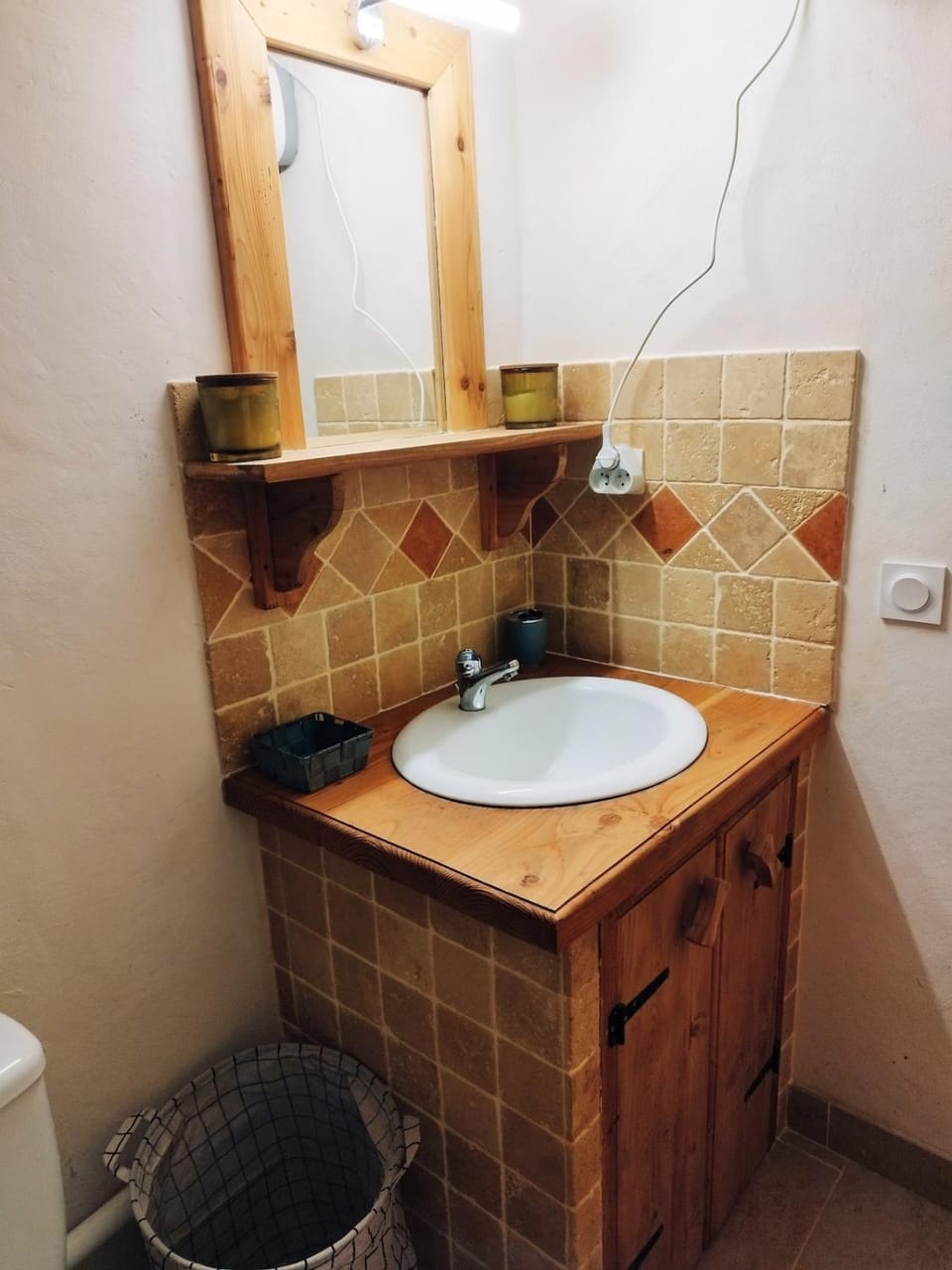 Studio tout équipé au calme Apartment in Auvergne-Rhône-Alpes