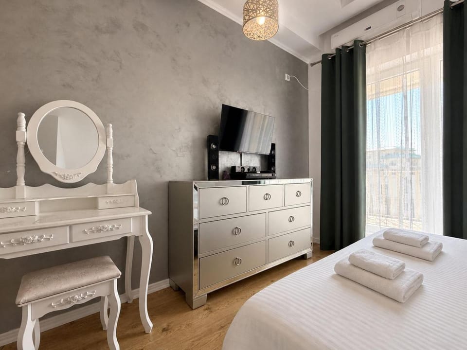 TV and multimedia, Bedroom