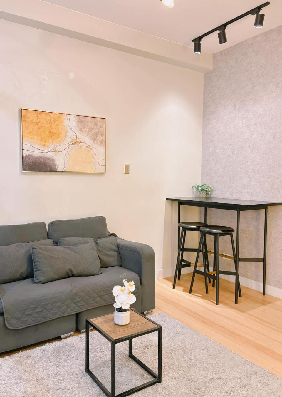 Serenique Apartment hotel in Quezon City