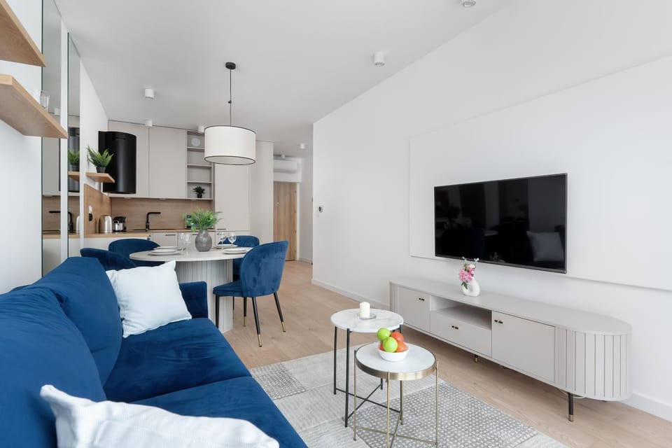 TV and multimedia, Kitchen or kitchenette, Living room, Seating area, Dining area, Evening entertainment