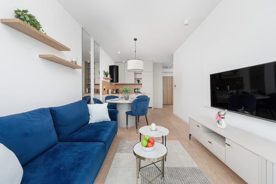 TV and multimedia, Kitchen or kitchenette, Living room, Seating area, Dining area, Evening entertainment
