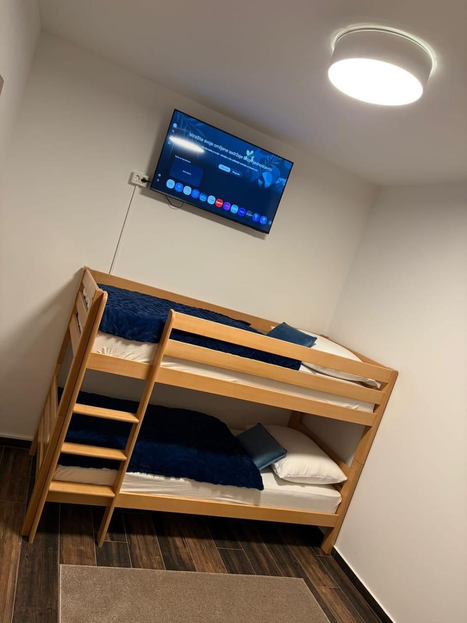TV and multimedia, Photo of the whole room, Bedroom, bunk bed