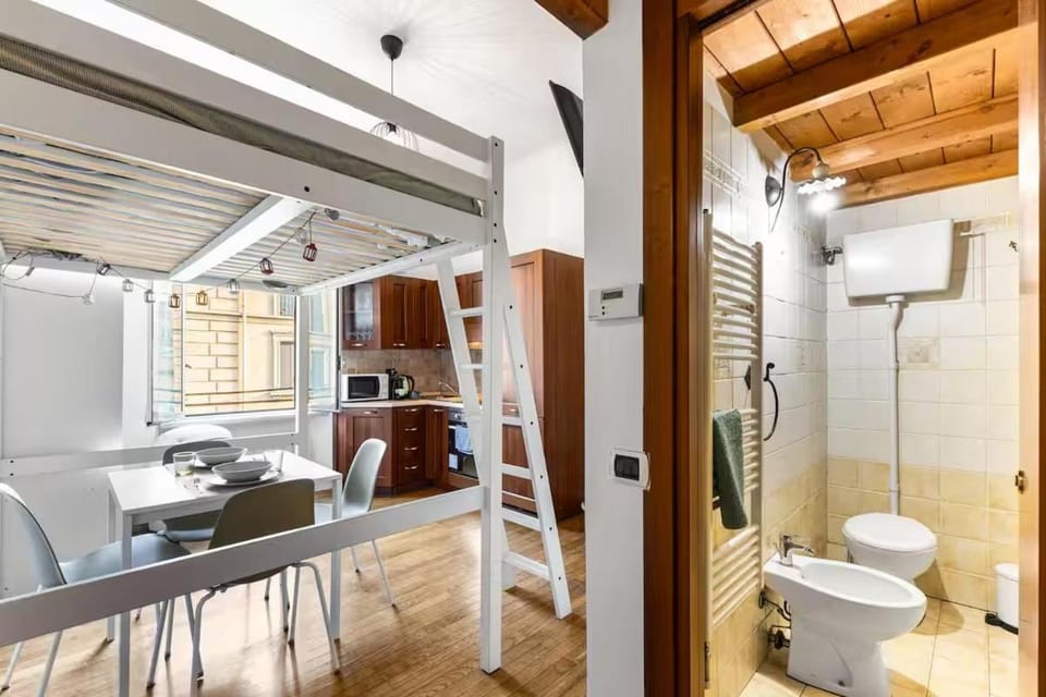 Monthly rent Loft Sempione WiFi 20 min to Duomo Apartment in Milan