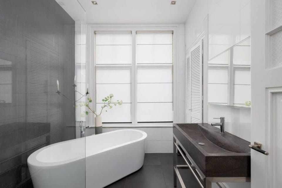 Bathroom, Bath