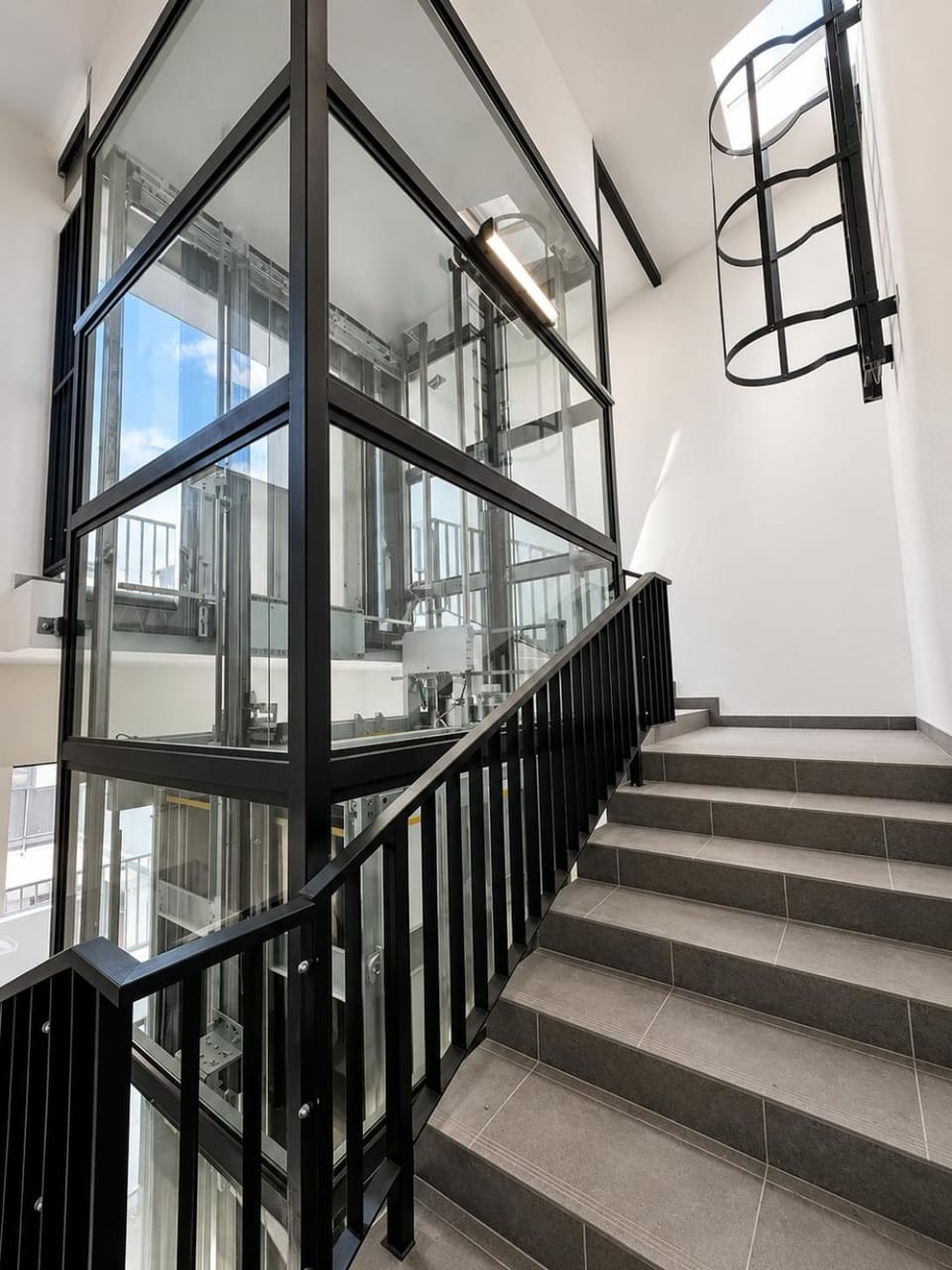 Property building, View (from property/room), elevator