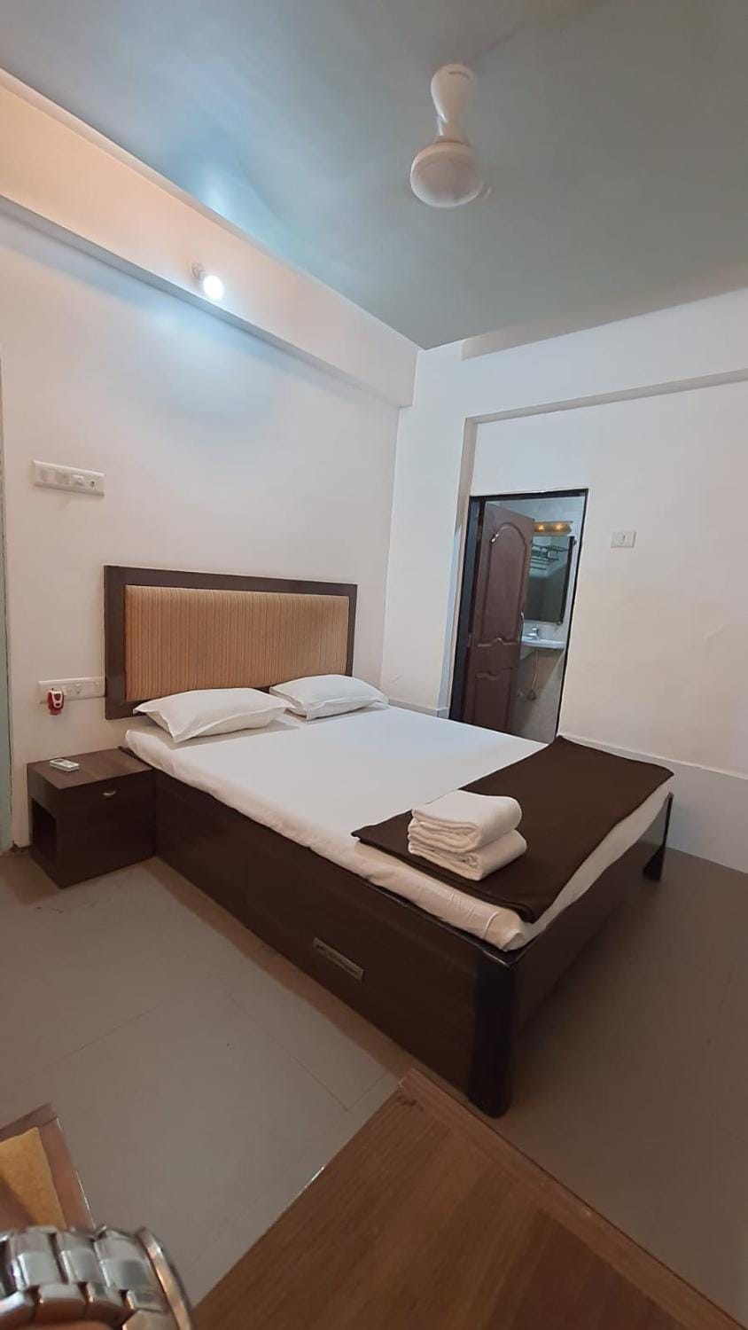 The Alibag Beach hotel- Grantley Hotel in Alibag