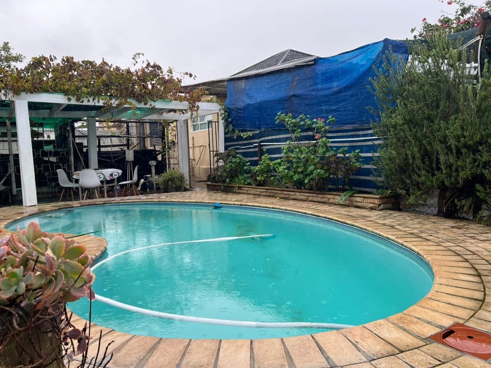 Home of Peace Hp Family room Bed and Breakfast in Cape Town