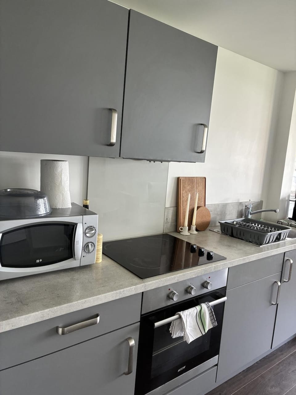 microwave, oven, stove, kitchen