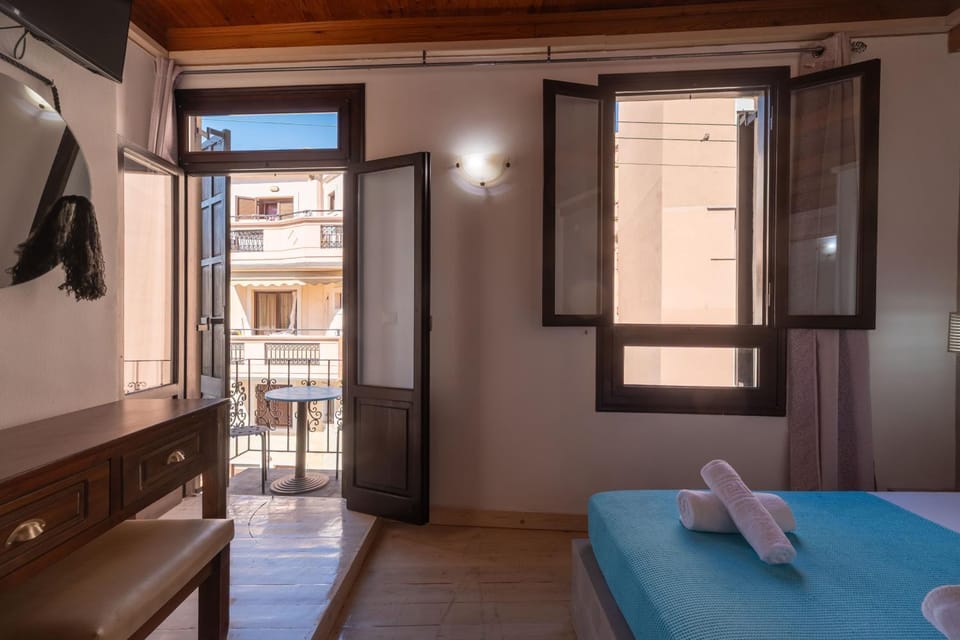Bed, View (from property/room), Balcony/Terrace, Photo of the whole room, Bedroom, towels, air conditioner