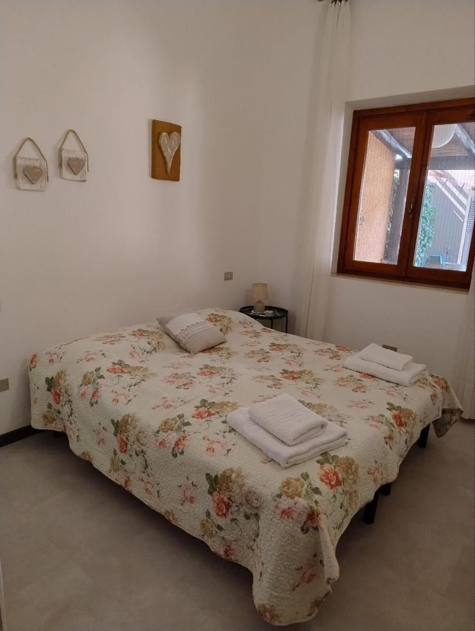 Bedroom, Garden view