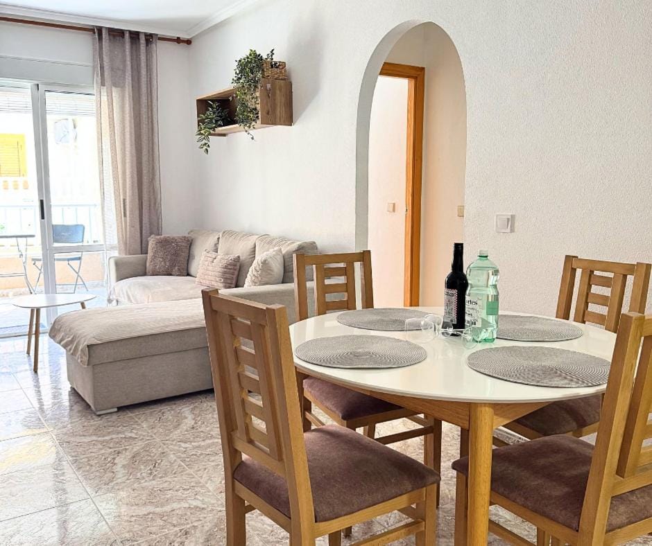Apartament Cristina al sol Apartment in Torrevieja
