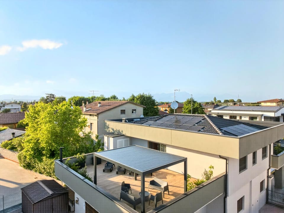 Property building, Bird's eye view, Balcony/Terrace, Balcony/Terrace, sunbed
