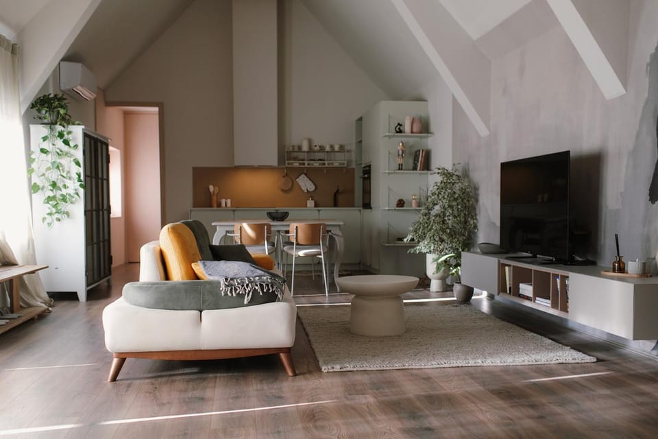Communal lounge/ TV room, Living room, Seating area