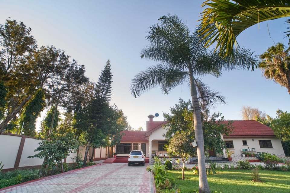 Bustani Home Studio Bed and Breakfast in Arusha
