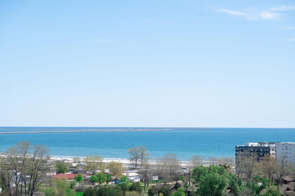 Nico10 Spectrum Seaview Apartment Odyssey pools and spa Apartment in Constanța County