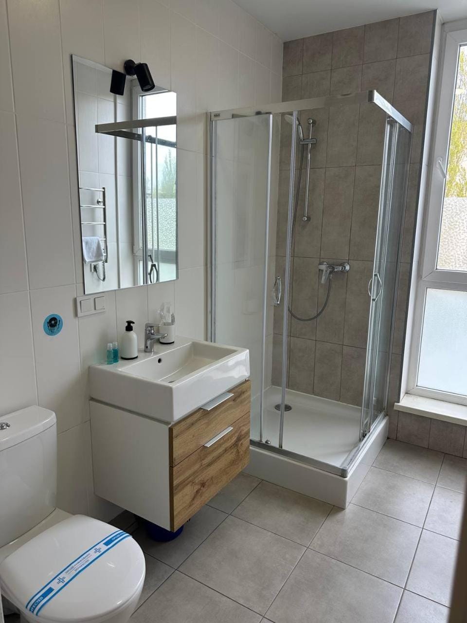 Уютная студия Нивки, Виноградарь 21 Apartment in Kiev City - Kyiv