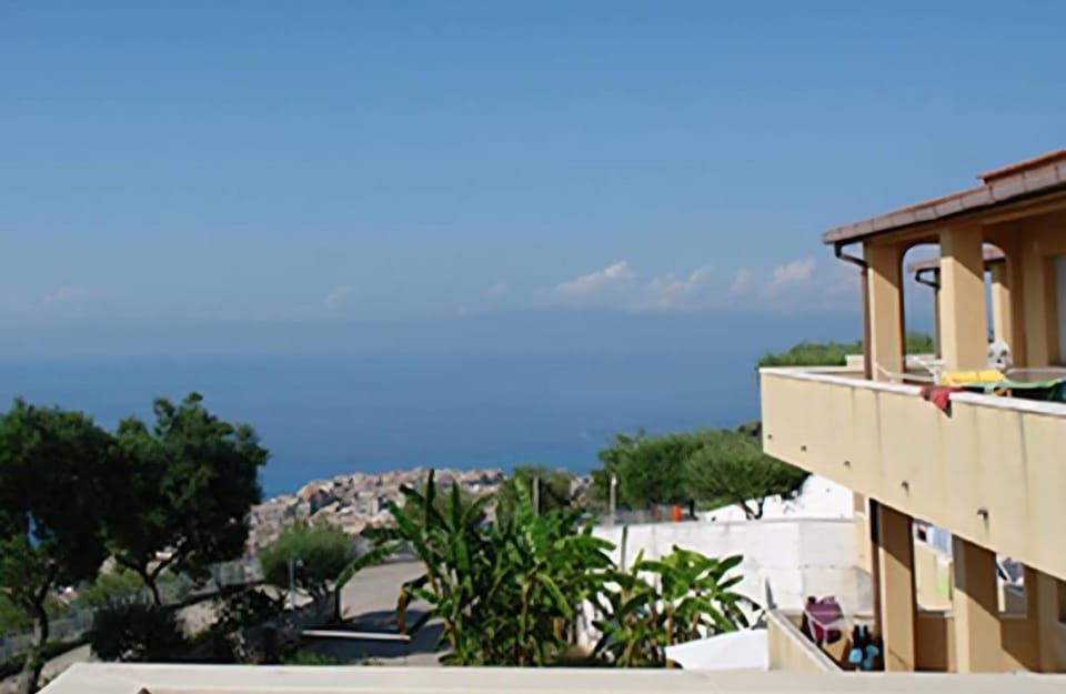 Property building, View (from property/room), Balcony/Terrace