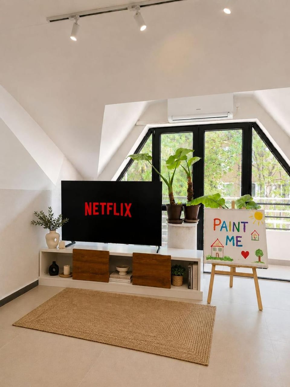 TV and multimedia, Living room, Decorative detail, heating, internet