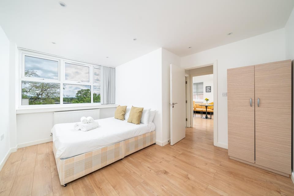 Aylesbury 1 Bed Apartments for Short Stays Apartment in Aylesbury