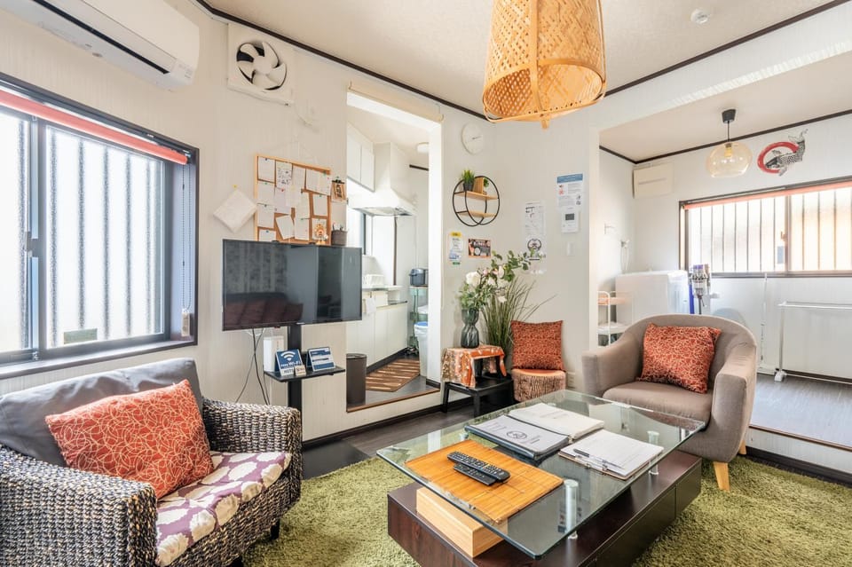 Kunel Tamadehigashi Villa in Osaka