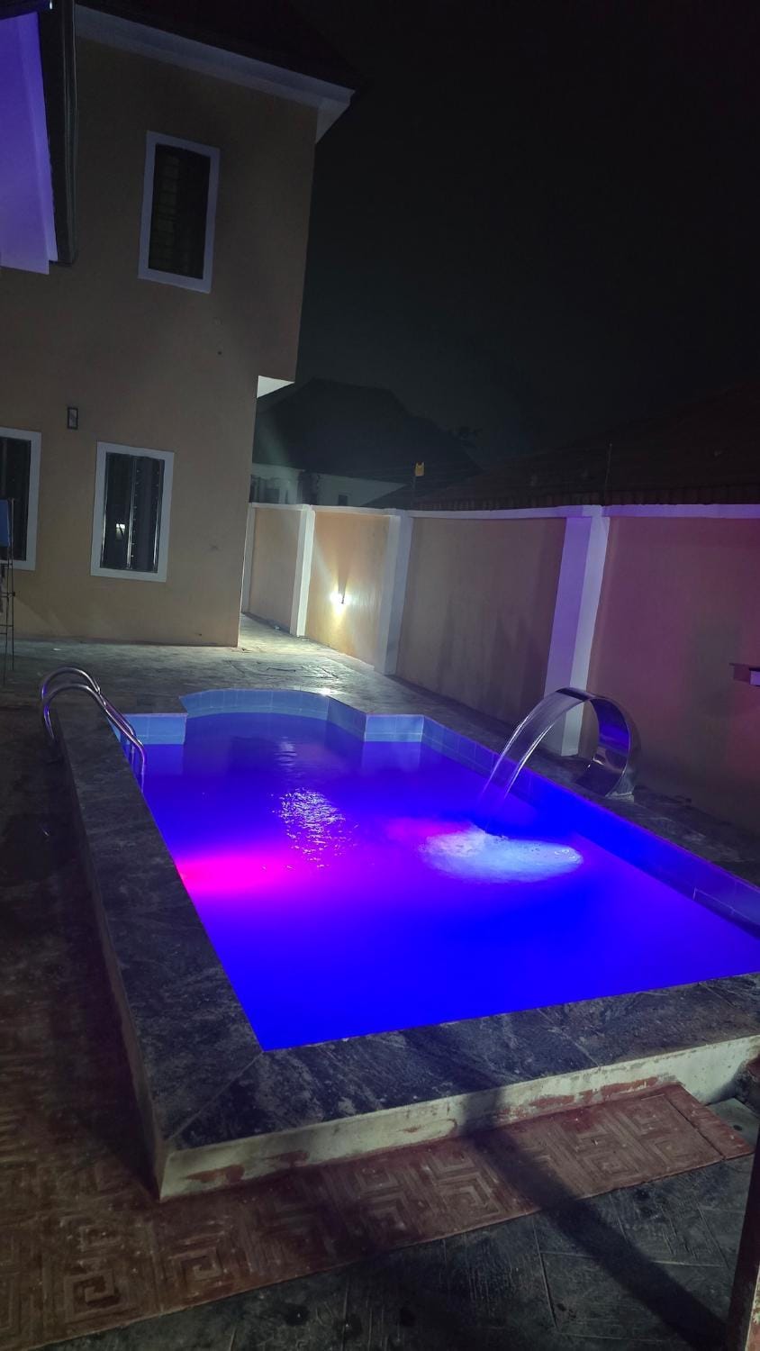 2bed BQ-Pool-Wifi-24-7 Power-Alagbaka Akure Apartment in Nigeria