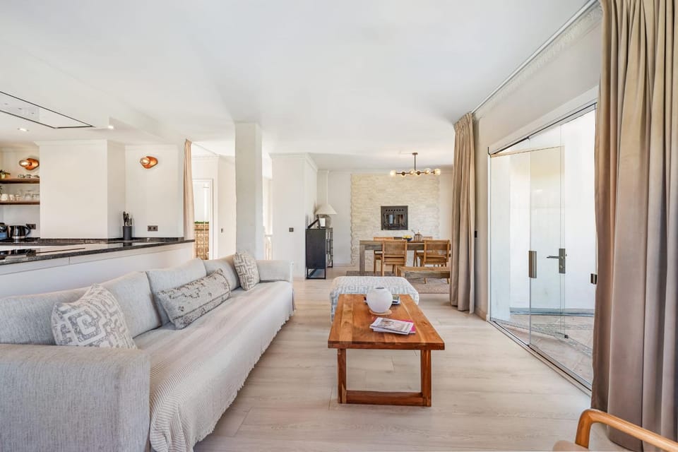 All About Villa Robles Villa in Marbella