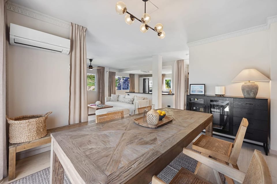 All About Villa Robles Villa in Marbella