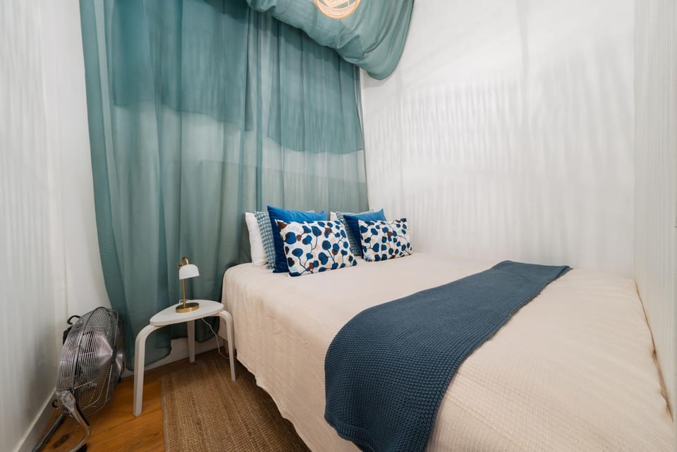 Large Apartment by Avenida da Liberdade 7BR wAC Apartment in Lisbon