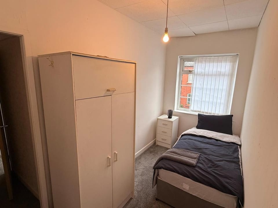 Oldham stays 3 bed house House in Oldham