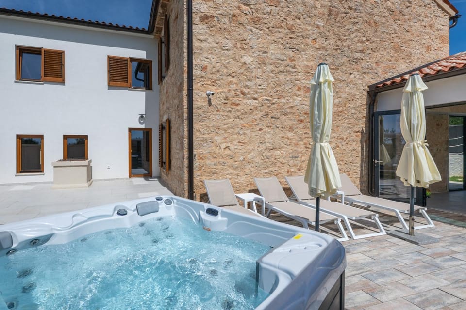 Patio, Day, Hot Tub, Pool view, Swimming pool, sunbed