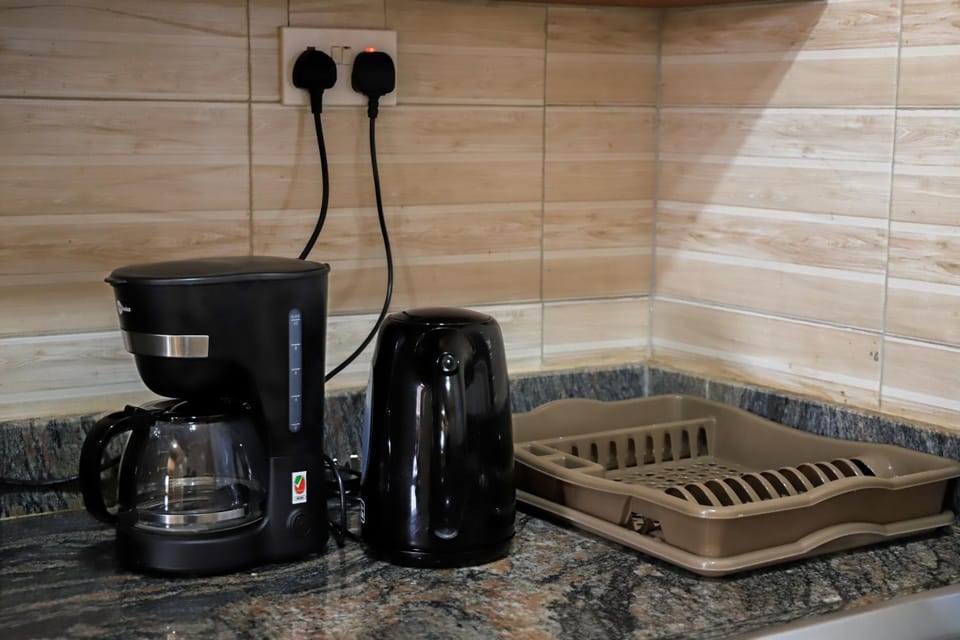 Coffee/tea facilities, View (from property/room)