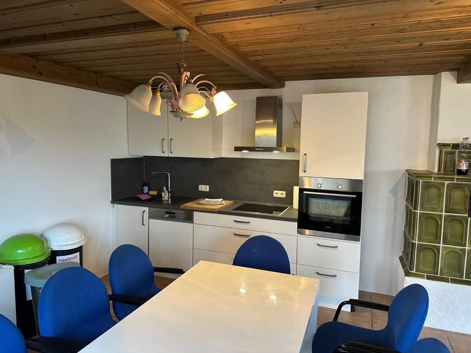 4 Zimmer Moderner Alpen-Chic trifft Tradition bei München EG-R Apartment in Bavaria