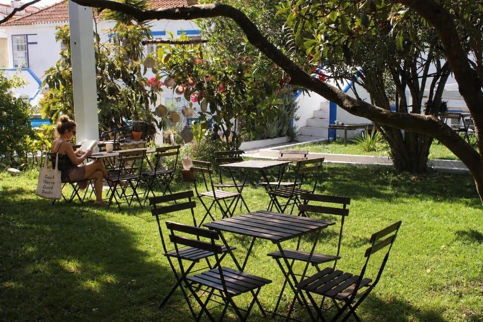 Garden, Seating area, Garden view