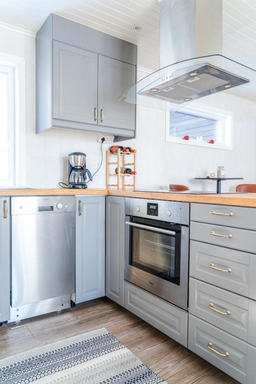 Sauna | WiFi | Wood-burning stove | BBQ | Pets OK House in Sweden