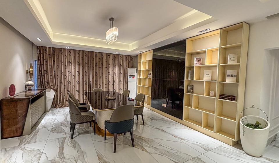 Dining area, Dinner