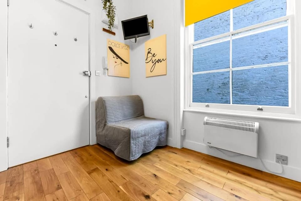 Cosy Studio near Portobello Market Apartment in City of Westminster