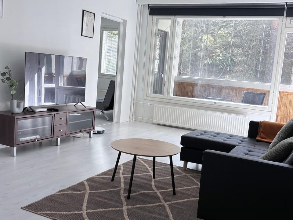 Modern 3 Bedroom Stay with Sauna Apartment in Helsinki
