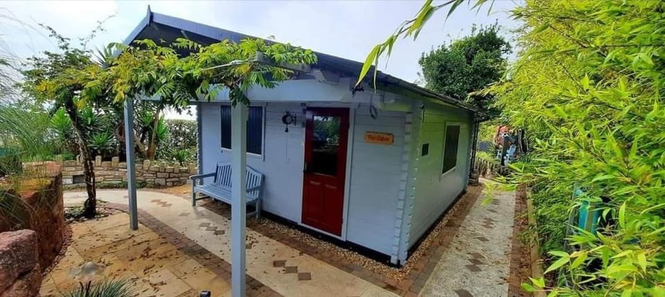 Property building, pet friendly