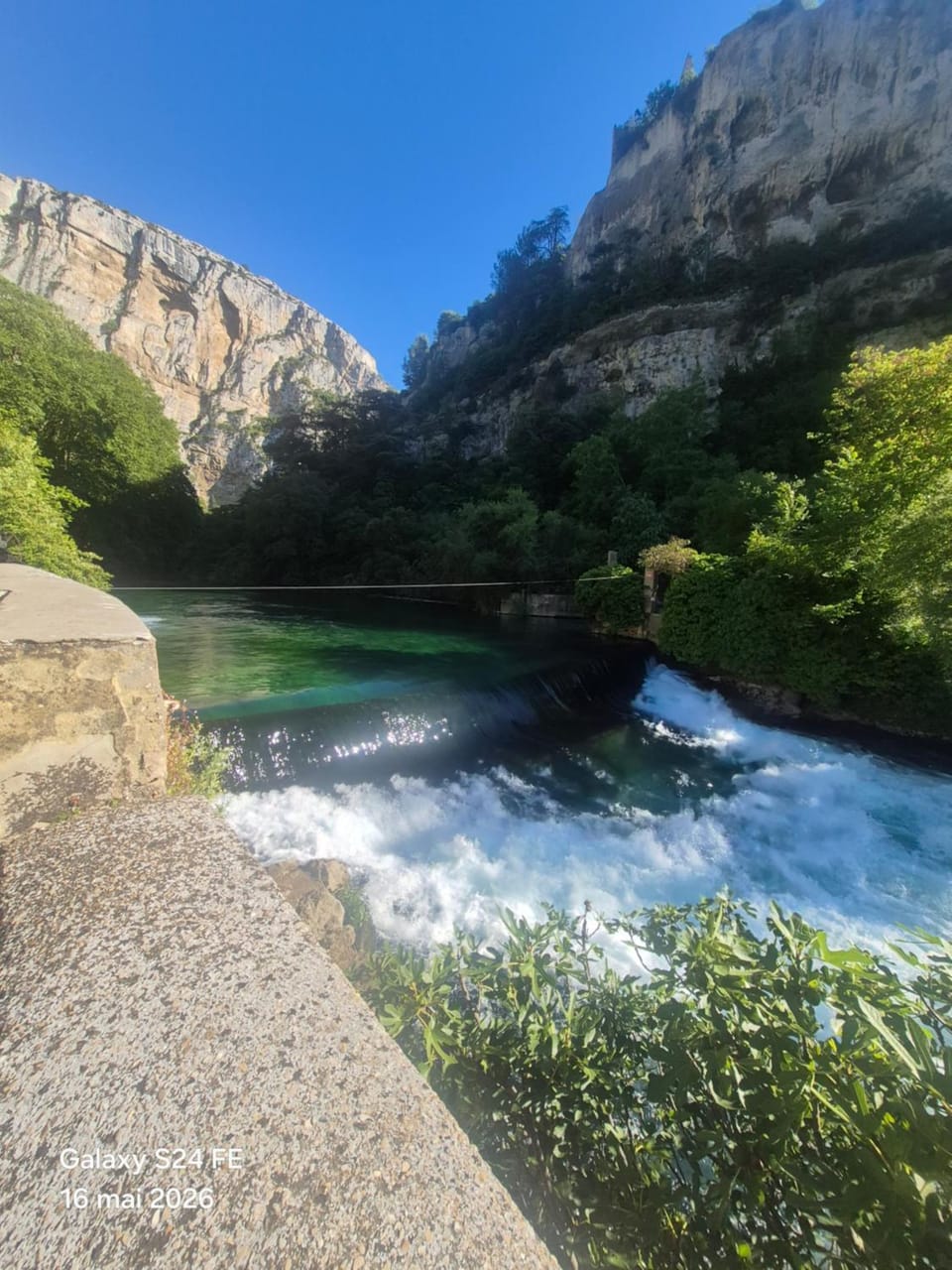 STUDIo VUE EXCEPTIONNELLE CENTRE parking gratuit Apartment in Fontaine-de-Vaucluse