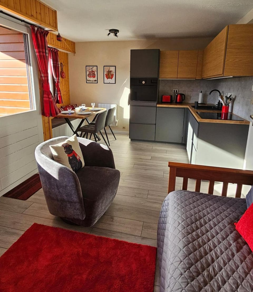 Living room, Dining area, kitchen
