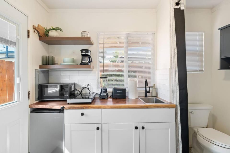 Private Casita • No Extra Fees • Spa • Beach • AC House in La Mesa