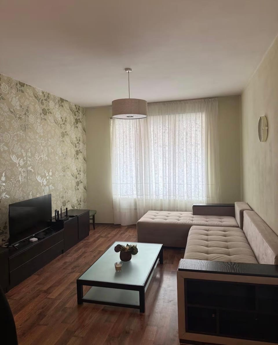 TV and multimedia, Photo of the whole room, Seating area