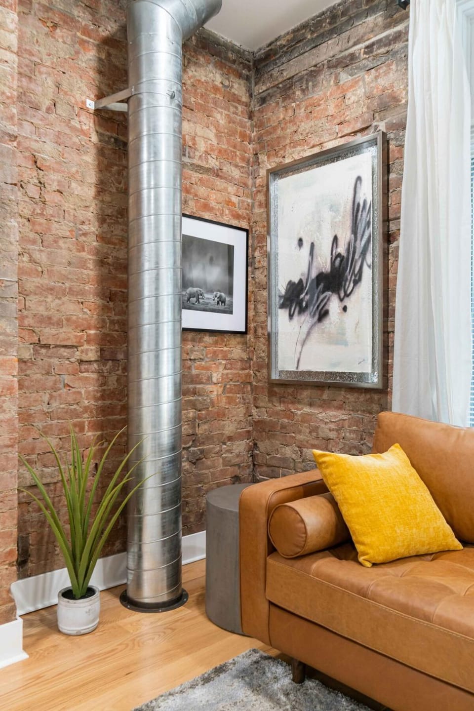 Spacious 6-Bed Retreat by Pitt, CMU & Downtown House in Shadyside