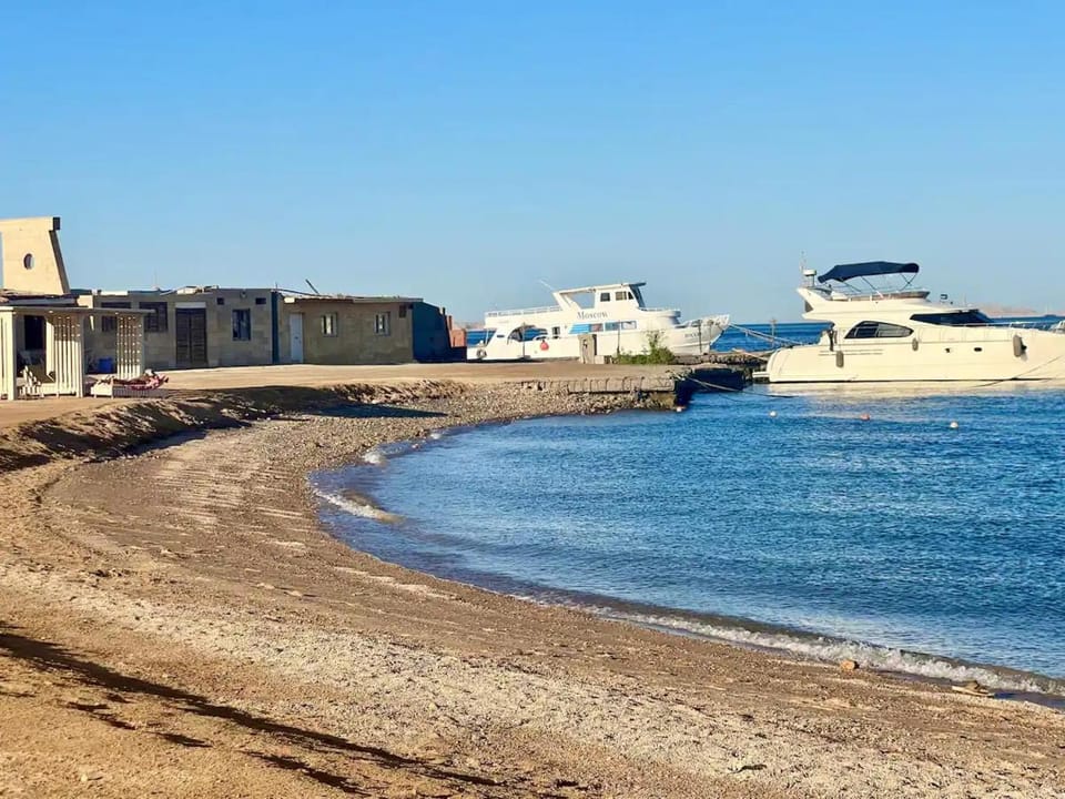 10 minutes from airport modern studio with beach acces & WIFI Apartment in Hurghada